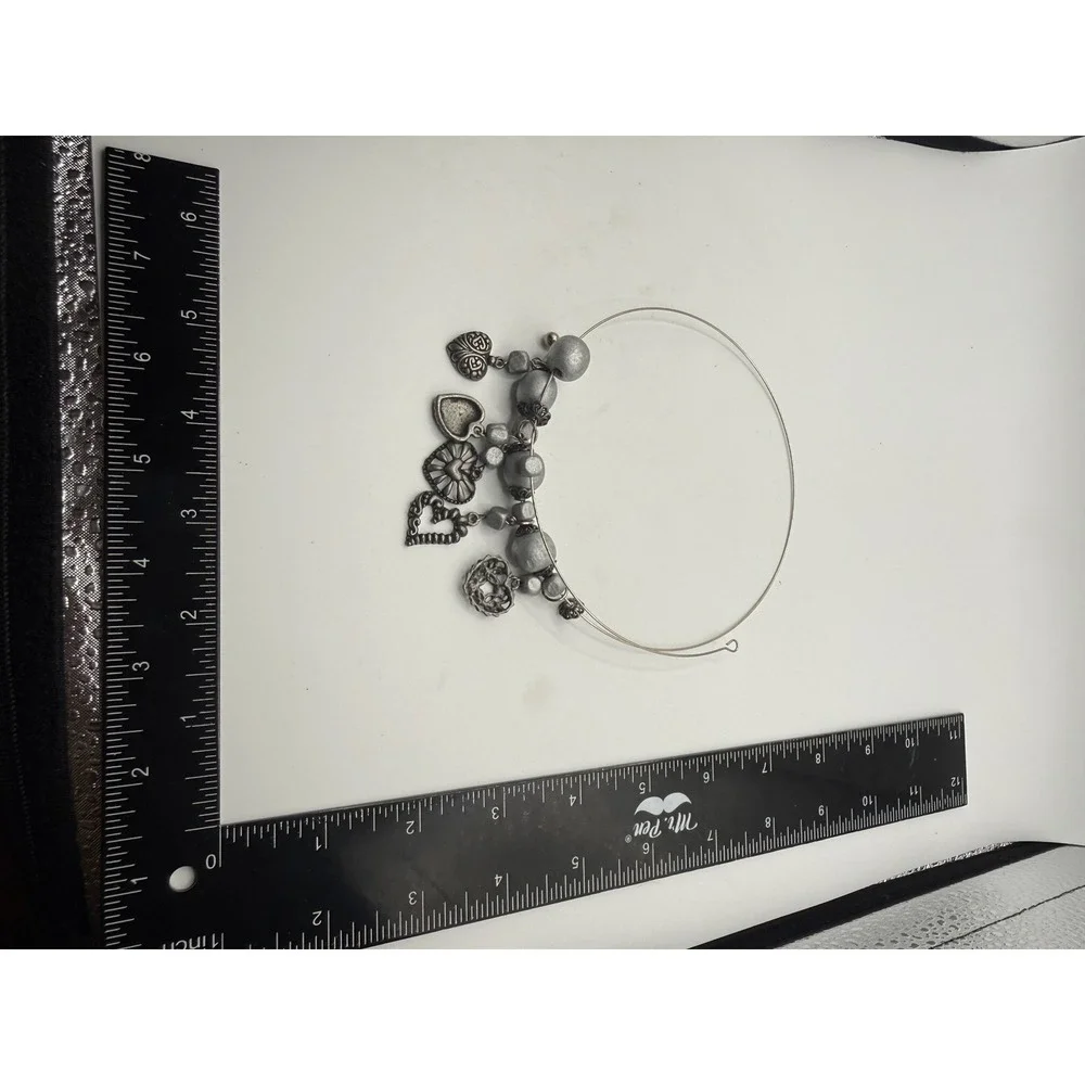 Silver‎ Tone Heart Charm Memory Wire Wrap Bracelet Vintage Style Boho Beaded